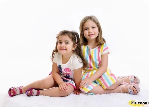 As irmãs Maria Eduarda e Maria Antônia, de 3 e 6 anos, de Pato Branco 