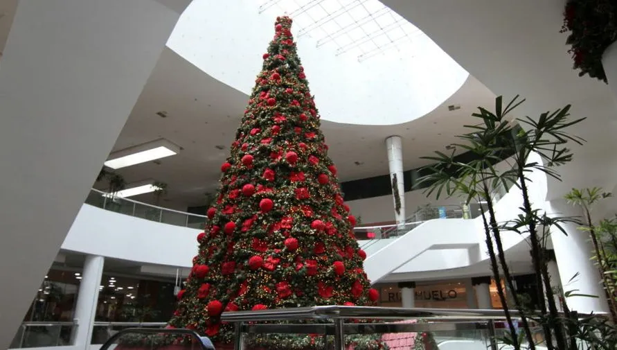 Novo Normal: Natal terá Papai Noel protegido com acrílico para evitar Covid-19