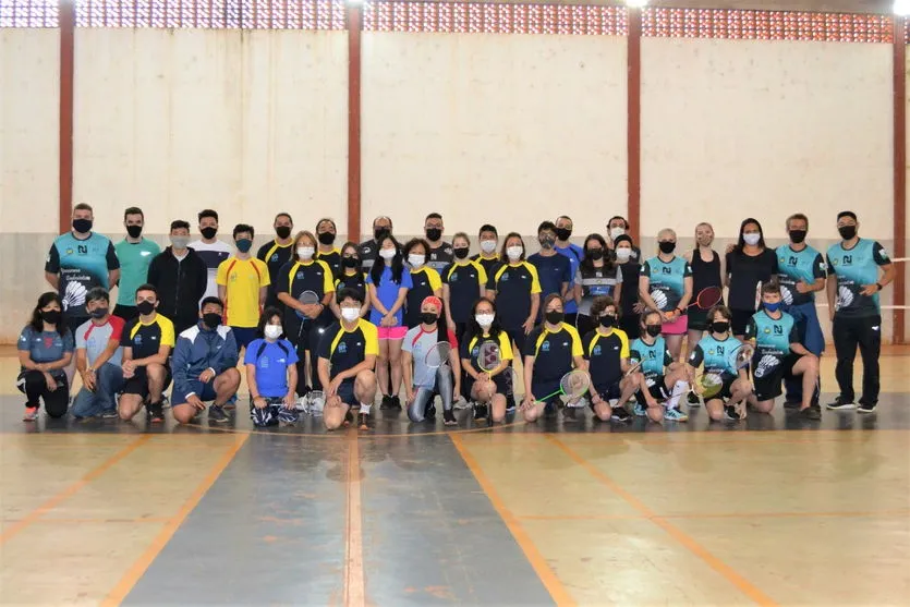 Equipe de Badminton de Apucarana conquista 15 medalhas