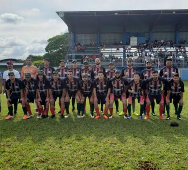 Zagueiro Oscavo disputa a 10ª final na Liga de Maringá