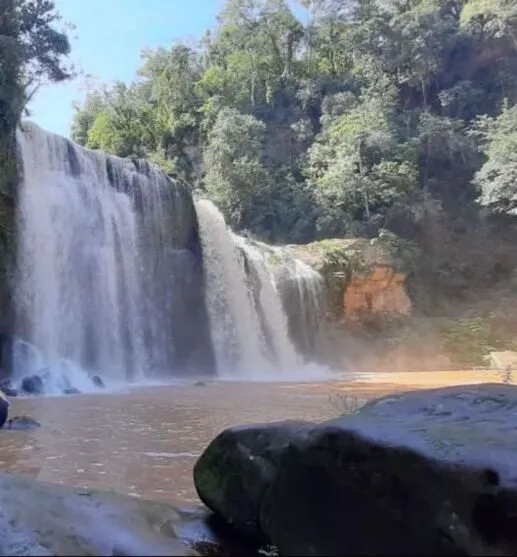  Cachoeira Véu de Noiva está entre os pontos turísticos mais conhecidos 