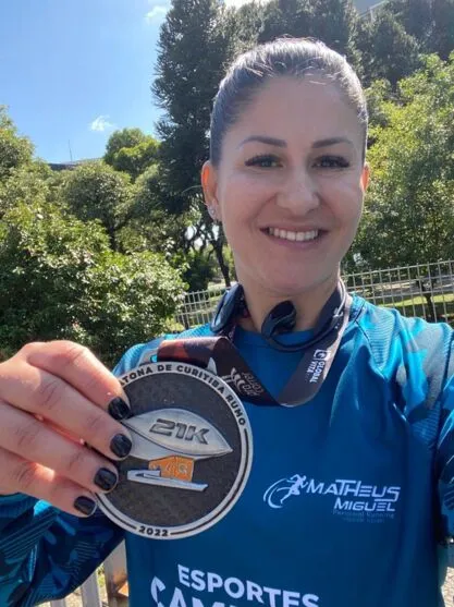  Neusa Mendes da Silva, de 43 anos, completou a Meia Maratona 