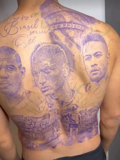 Vídeo: Richarlison tatua rosto de Neymar e Ronaldo Fenômeno nas costas