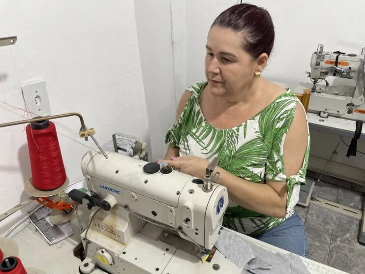  A empresária Rosângela Roça tem mais de 30 anos de experiência no ramo da confecção 