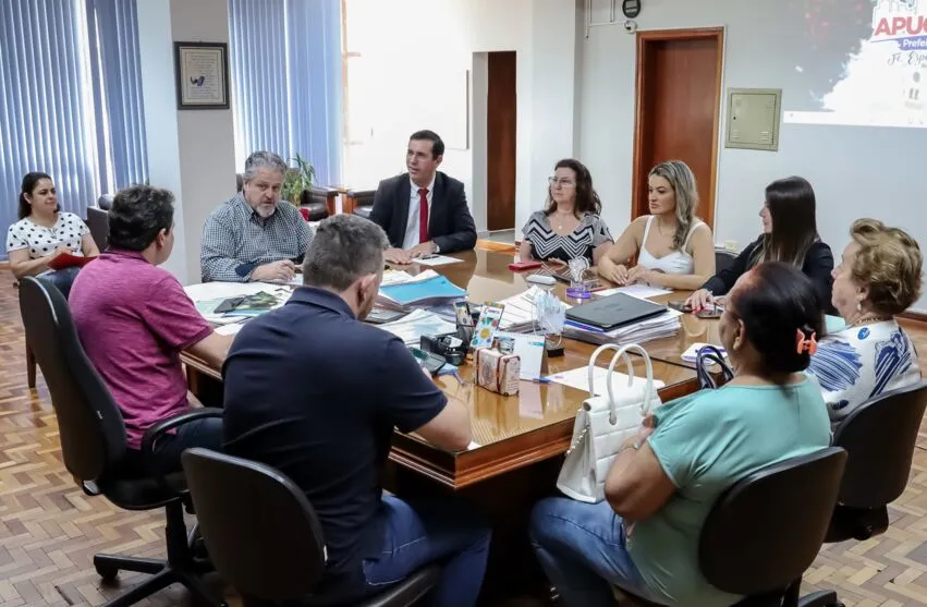 Apucarana: Servidores municipais terão reajuste salarial de 7%