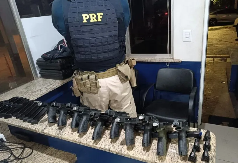  PRF apreendeu no Paraná quase quatro toneladas de maconha e 16 pistolas ilegais 