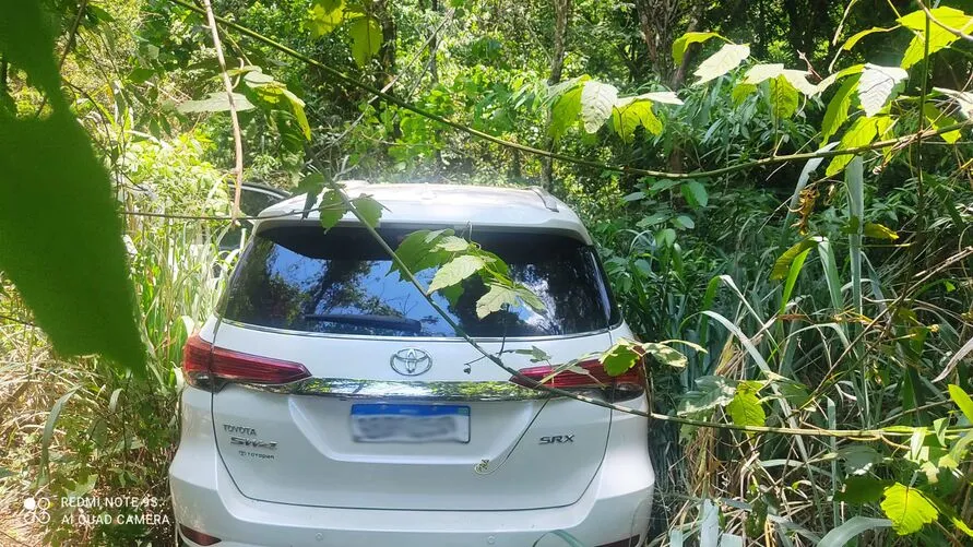  O veículo foi encontrado na área rural de Bom Sucesso 