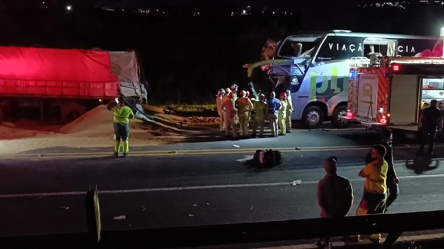  Dois acidentes com múltiplas vítimas foram registrados na rodovia 