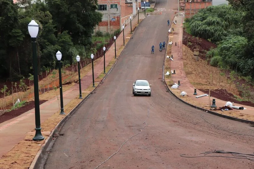 Prefeitura de Arapongas avança com duplicação da Rua Tico-Tico Rei