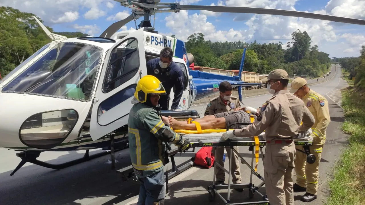  Motorista foi levado de helicóptero para Arapongas 