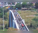 Paraguaios cruzam fronteira para comprar no Brasil
