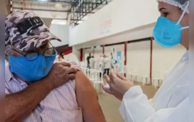 Apucarana vacina segunda dose em idosos de 75,76 e 77 anos