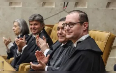 Cristiano Zanin tomou posse nesta sexta como ministro da Corte