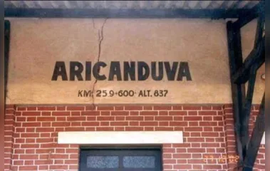 Estação ferroviária de Aricanduva ainda possui as marcações feitas quando foi inaugurada