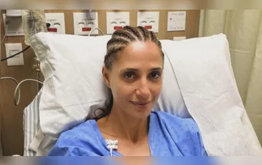 Camila Pitanga aparece em hospital e revela diagnóstico