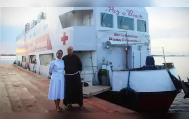 Freira relata como é a vida no Barco Hospital Papa Francisco