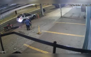 Homem joga gasolina e ameaça atear fogo em idoso após acidente no PR