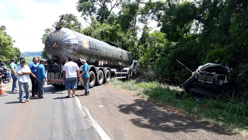 Morador de Marilândia fica ferido após acidente com três veículos na PR-445