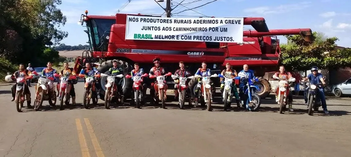 Sétimo dia de greve com manifestações em Apucarana e região