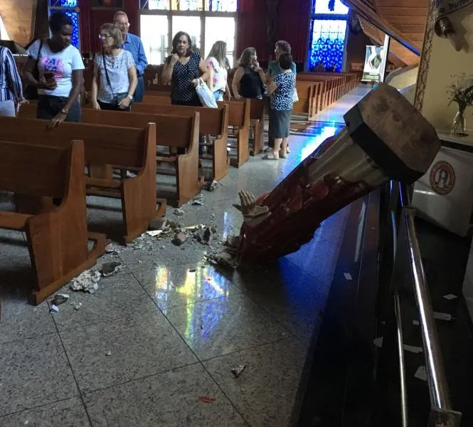 Imagem do padroeiro de Londrina danificada por vândalo no começo do ano retorna à catedral