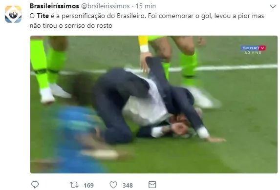 Tite cai comemorando gol do Brasil e vira meme na internet