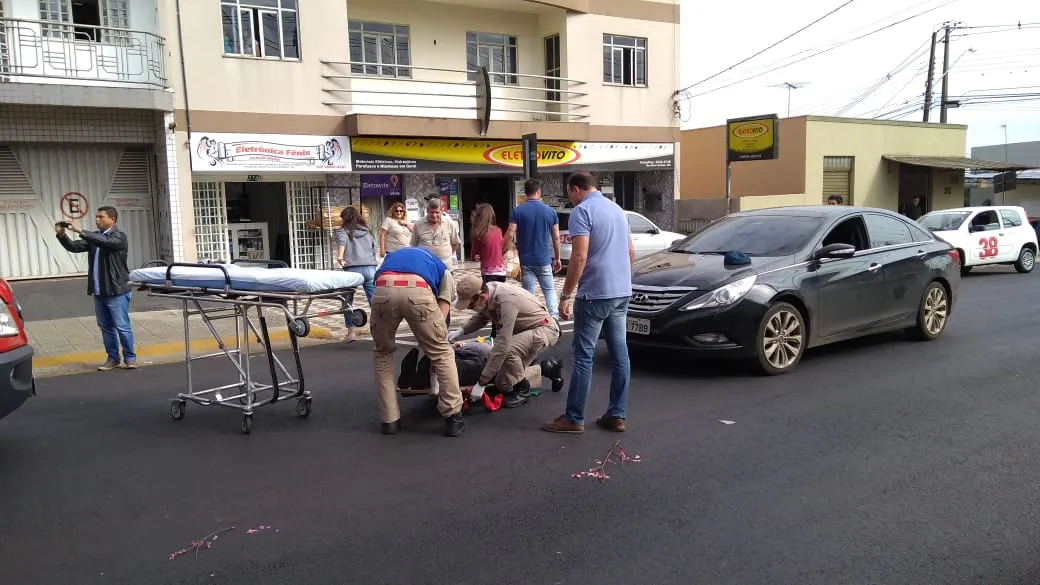 Homem de 71 anos atropelado na zona sul de Apucarana é socorrido por Bombeiros; veja vídeo