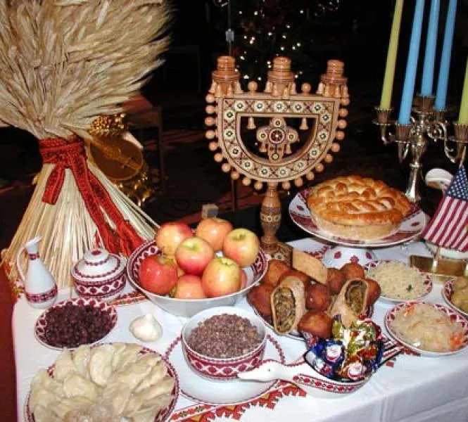 Ortodoxos ucranianos comemoram o Natal; decreto dá independência em relação à igreja da Rússia