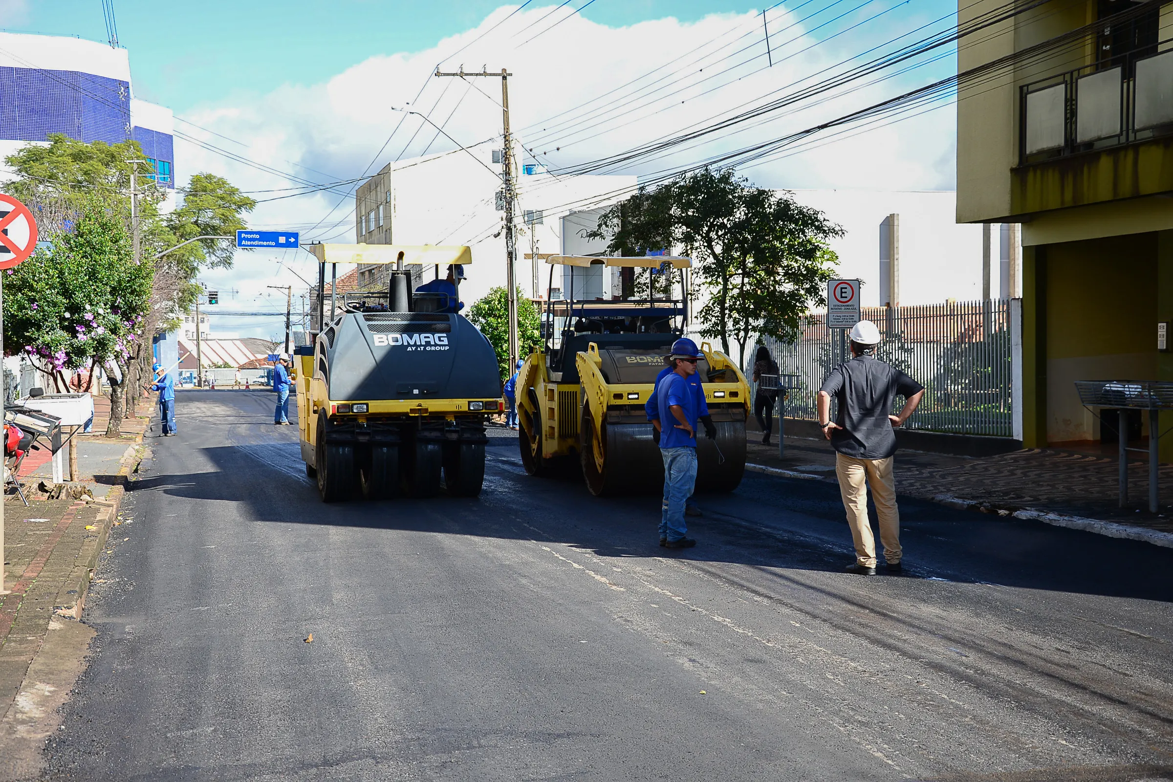 Obras de melhorias na Avenida Munhoz da Rocha são retomadas 