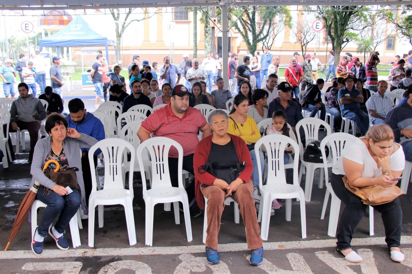 Justiça no Bairro Sesc Cidadão beneficia centenas de pessoas em Arapongas