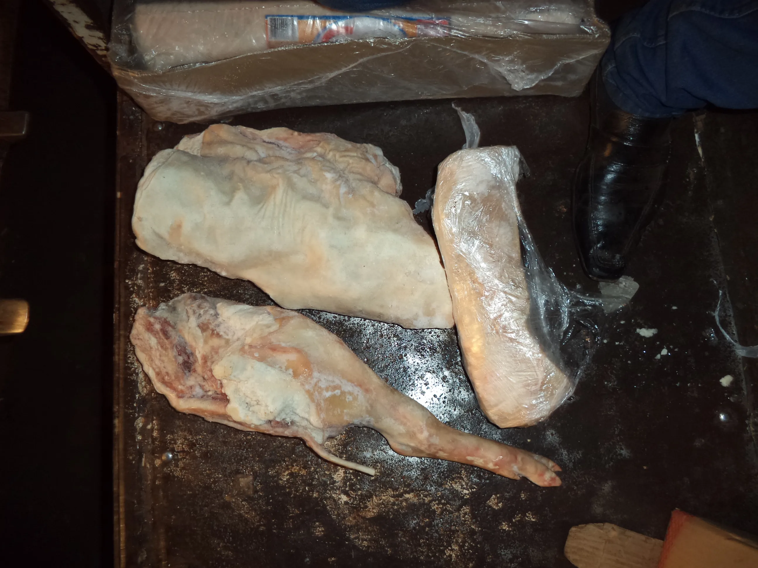 Vigilância, Receita Federal e PRF apreendem 3 toneladas de carne irregular em Mandaguari
