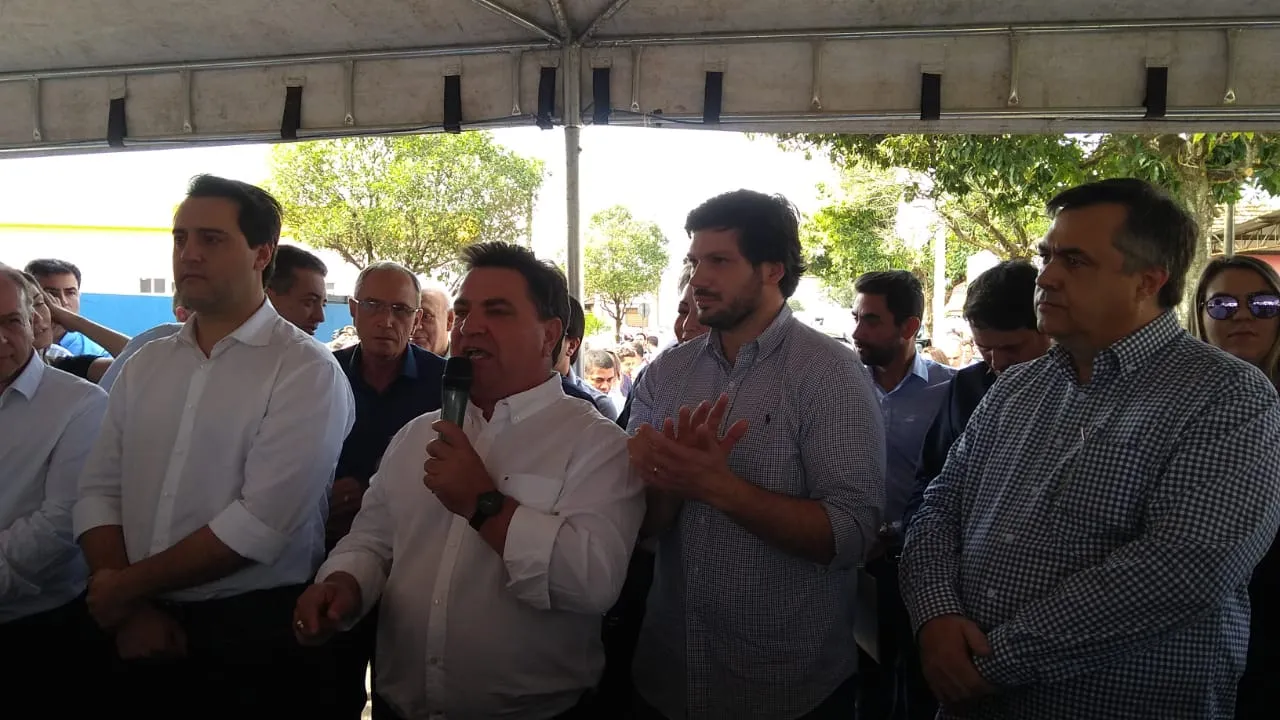 Governador Ratinho Jr inaugura obras em Arapongas nesta quinta
