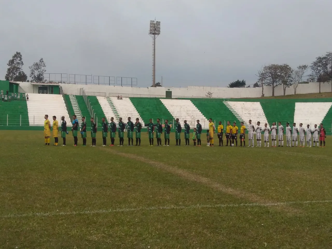 Arapongas Esporte Clube estreia com vitória na Terceira Divisão do Paranaense