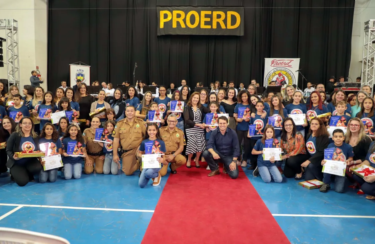 Formatura do Proerd reúne 1350 alunos da rede municipal de ensino