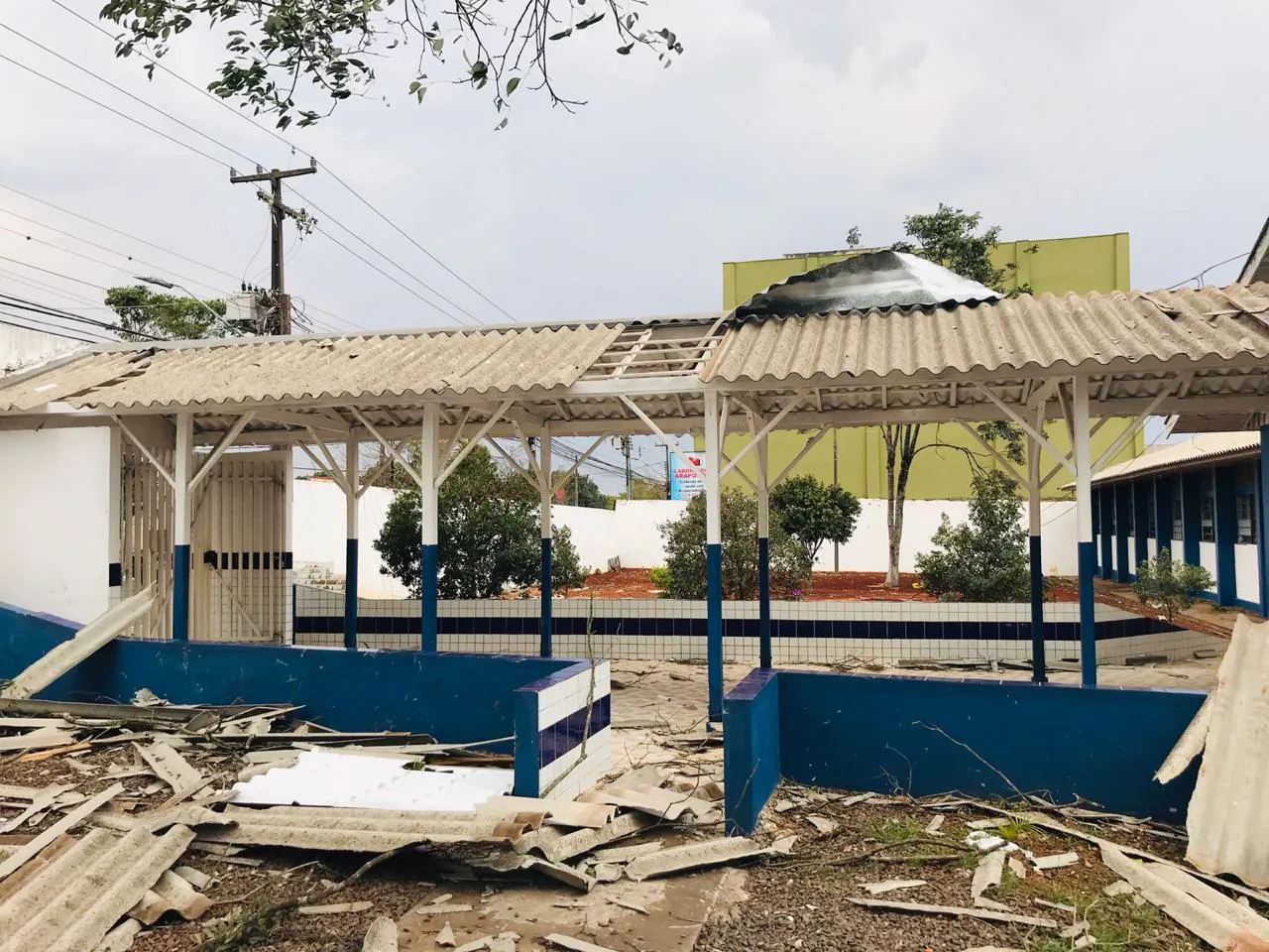 Seed libera R$33 mil para troca de telhado do colégio Ivanilde de Noronha
