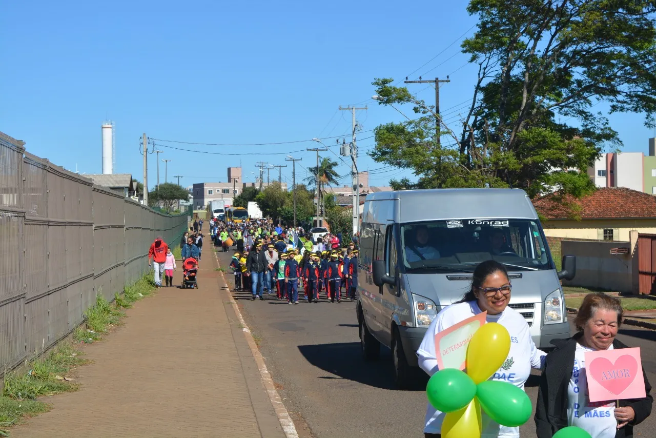 Desfile cívico da Apae de Apucarana acontece amanhã 