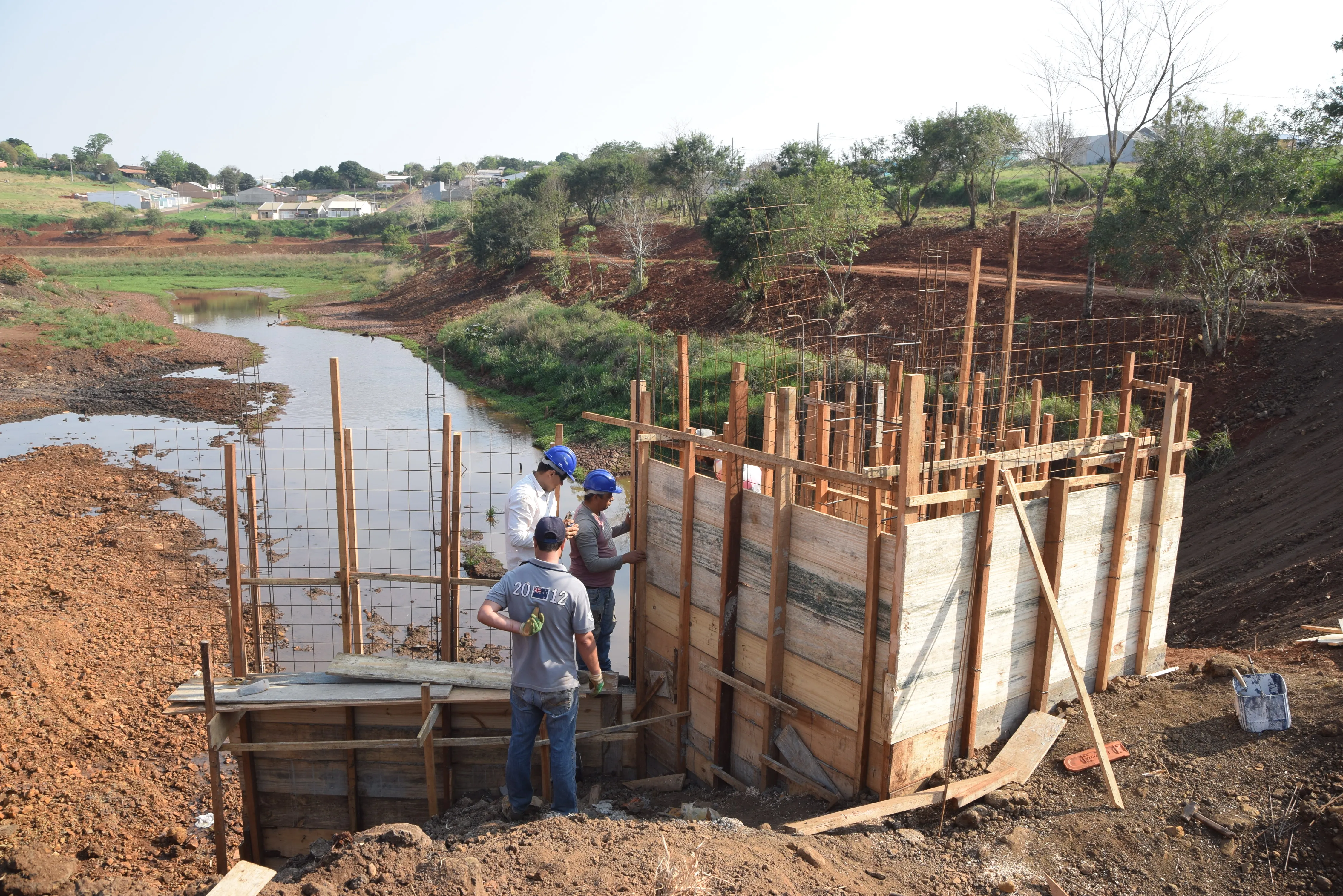 Estrutura de barragem do Centro de Lazer e Esportes de Jardim Alegre está sendo concluído