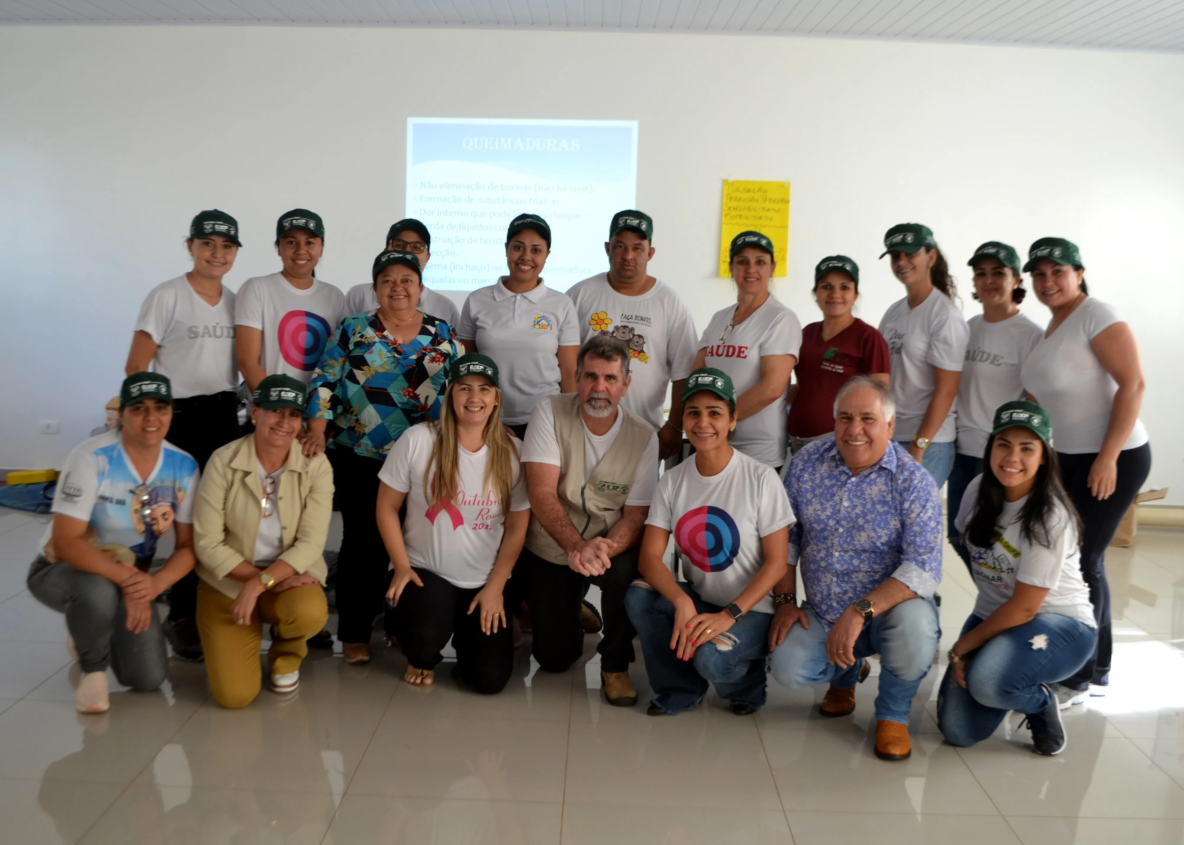 Servidores da saúde de São Pedro do Ivaí participam de curso de primeiros socorros