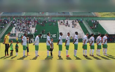 Arapongas Esporte Clube anuncia a contratação de meio-campista
