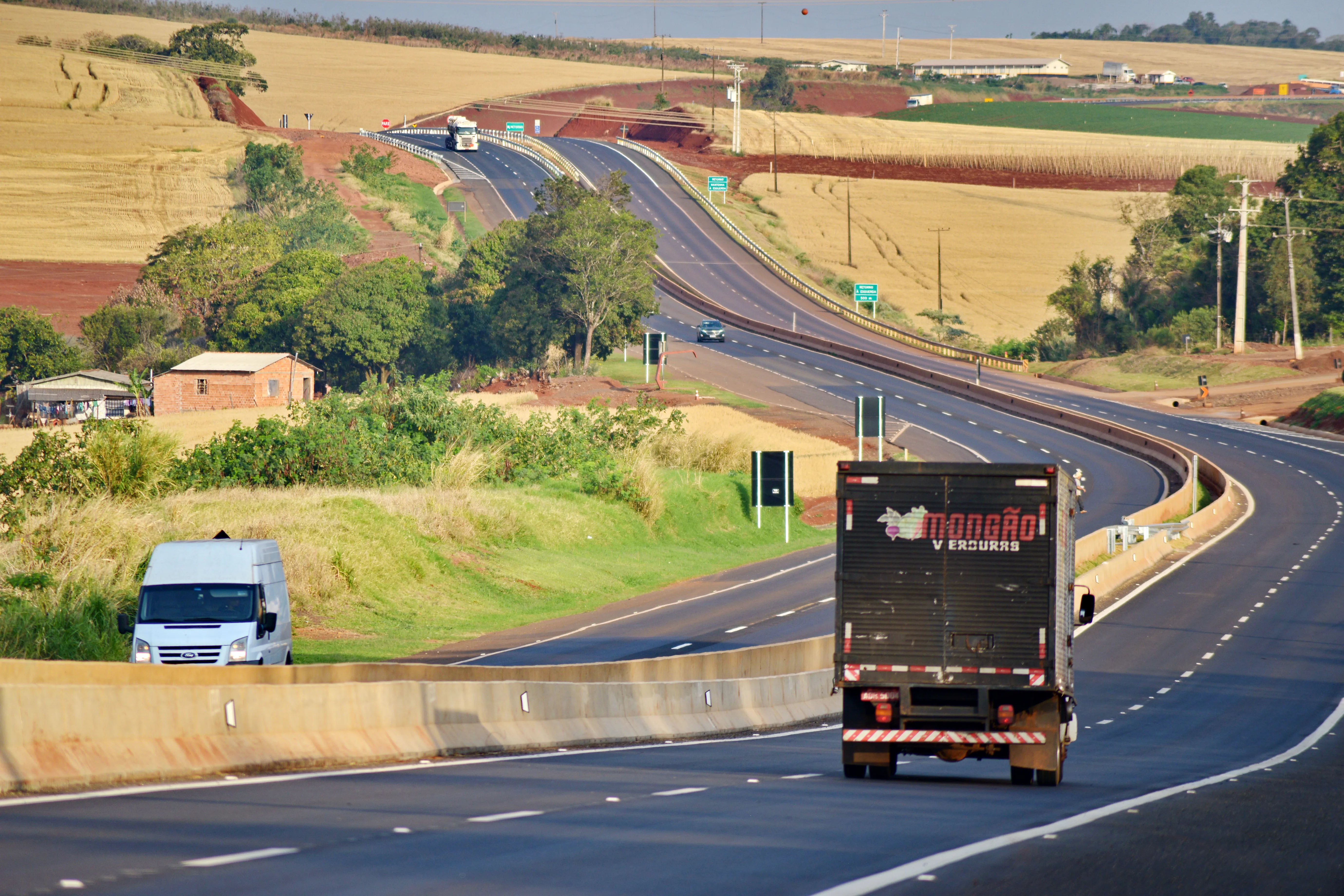 BR-376, entre Apucarana e Curitiba, fica na 31ª posição entre as melhores rodovias do país