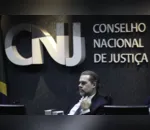 CNJ pune juiz que acusou Gilmar Mendes de receber propina