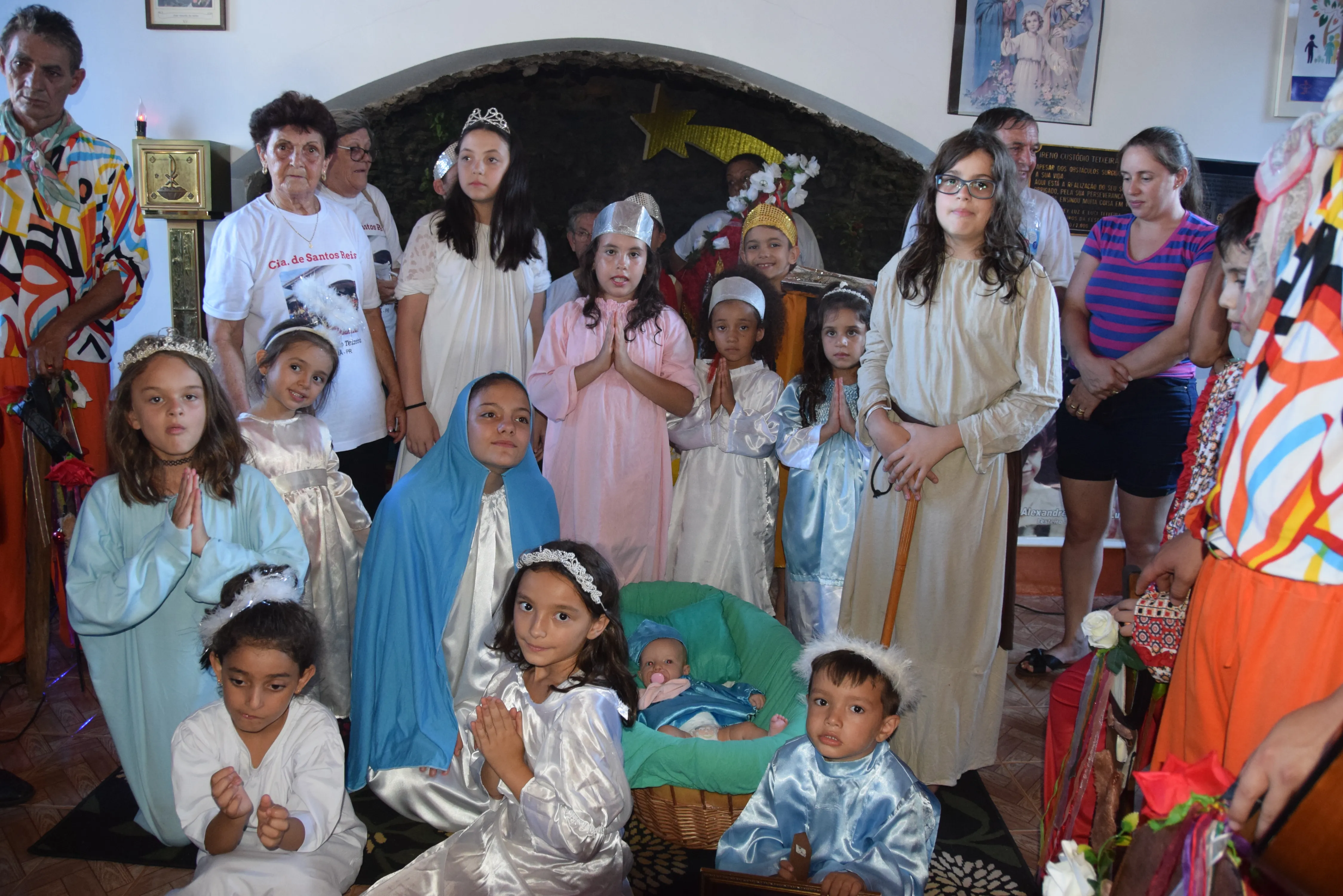Dia de Reis  é celebrado em Ivaiporã na capela Santos Reis, veja vídeo