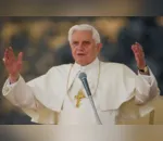 Celibato: Bento XVI rejeita "duas vocações ao mesmo tempo"
