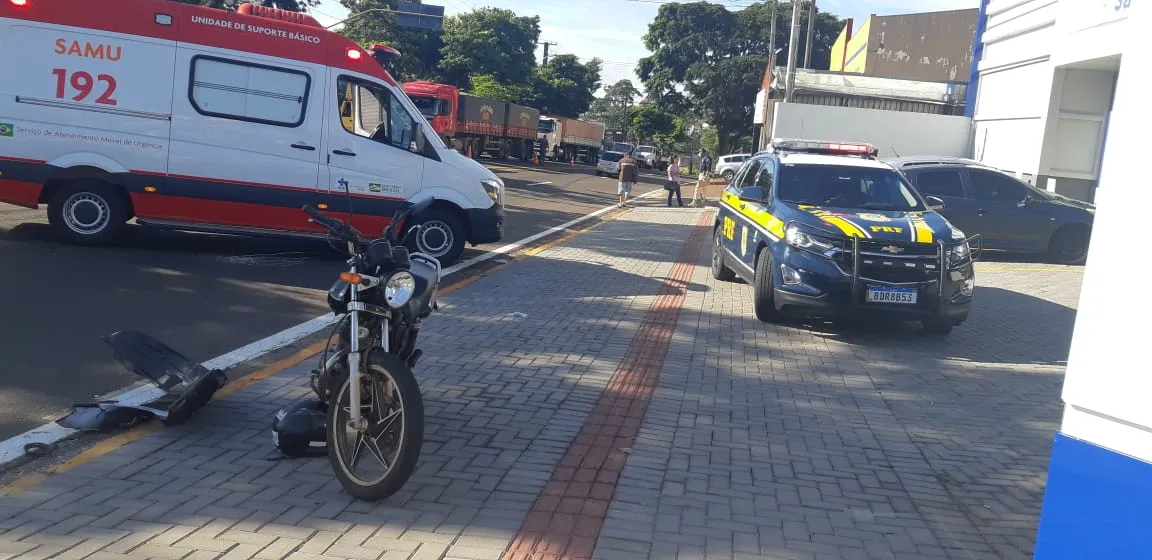 Acidente em Apucarana provoca ferimentos graves em motociclista 