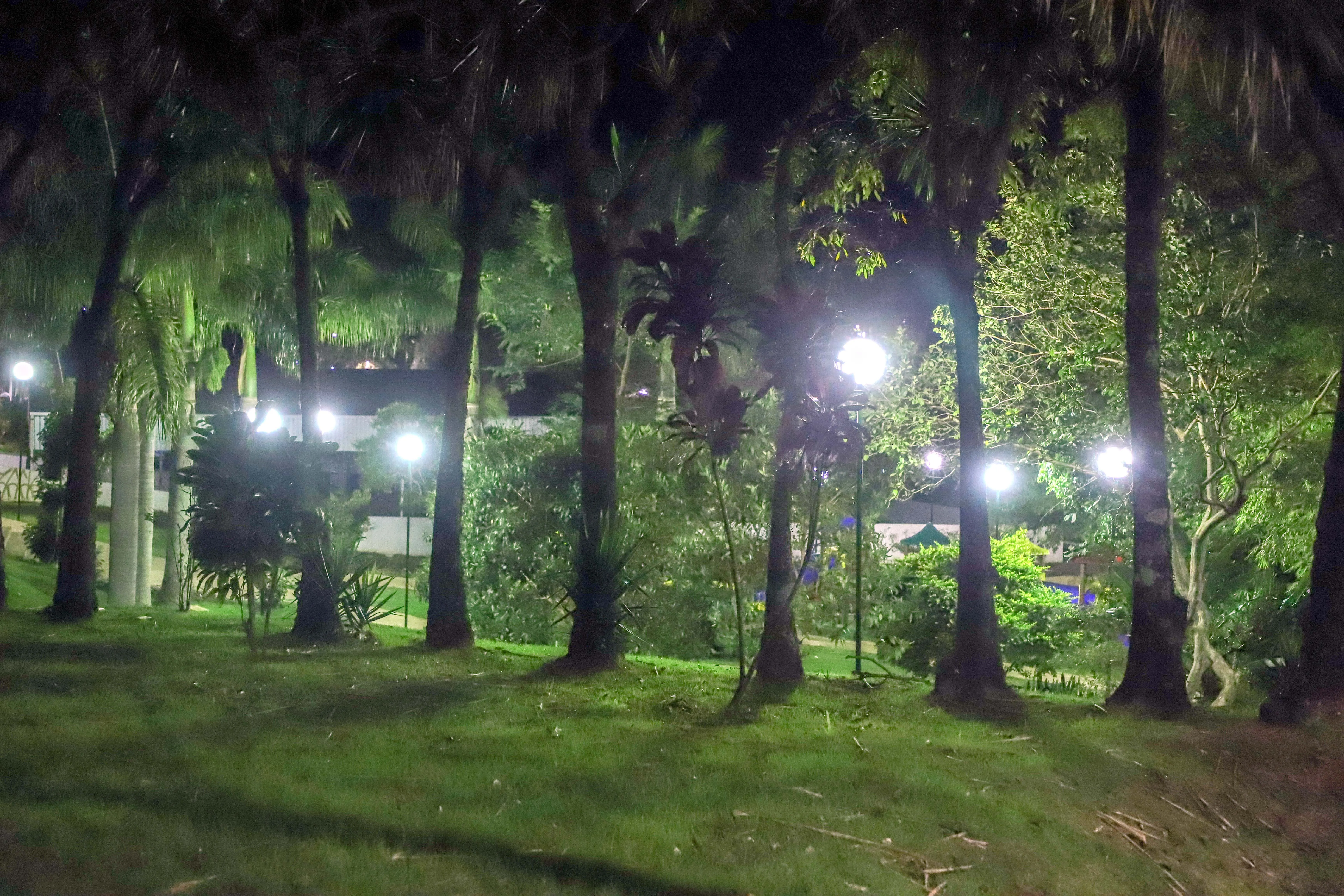 Prefeitura de Apucarana conclui nova iluminação do Parque Biguaçu