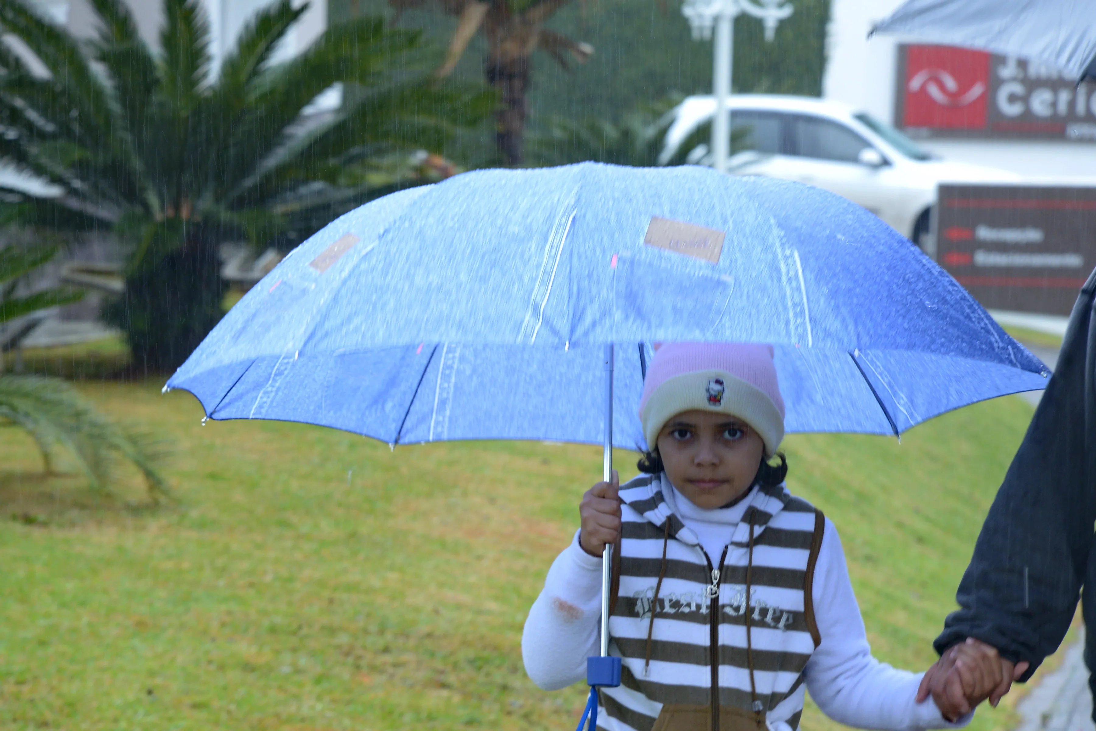 Dia das Crianças deve ser nublado e com chuva, aponta Simepar