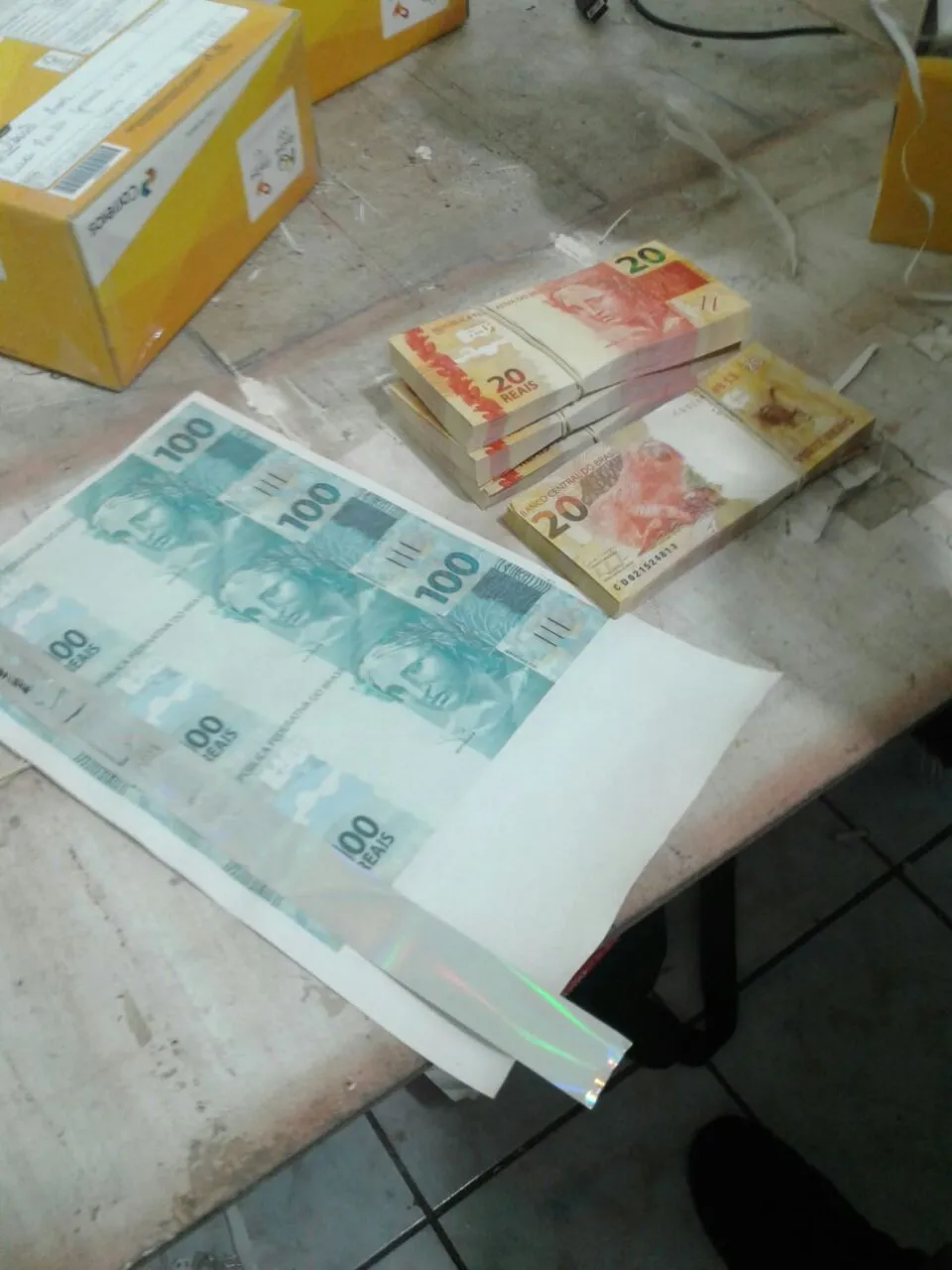Casal é preso com mais de R$ 37 mil em notas falsas em Apucarana 