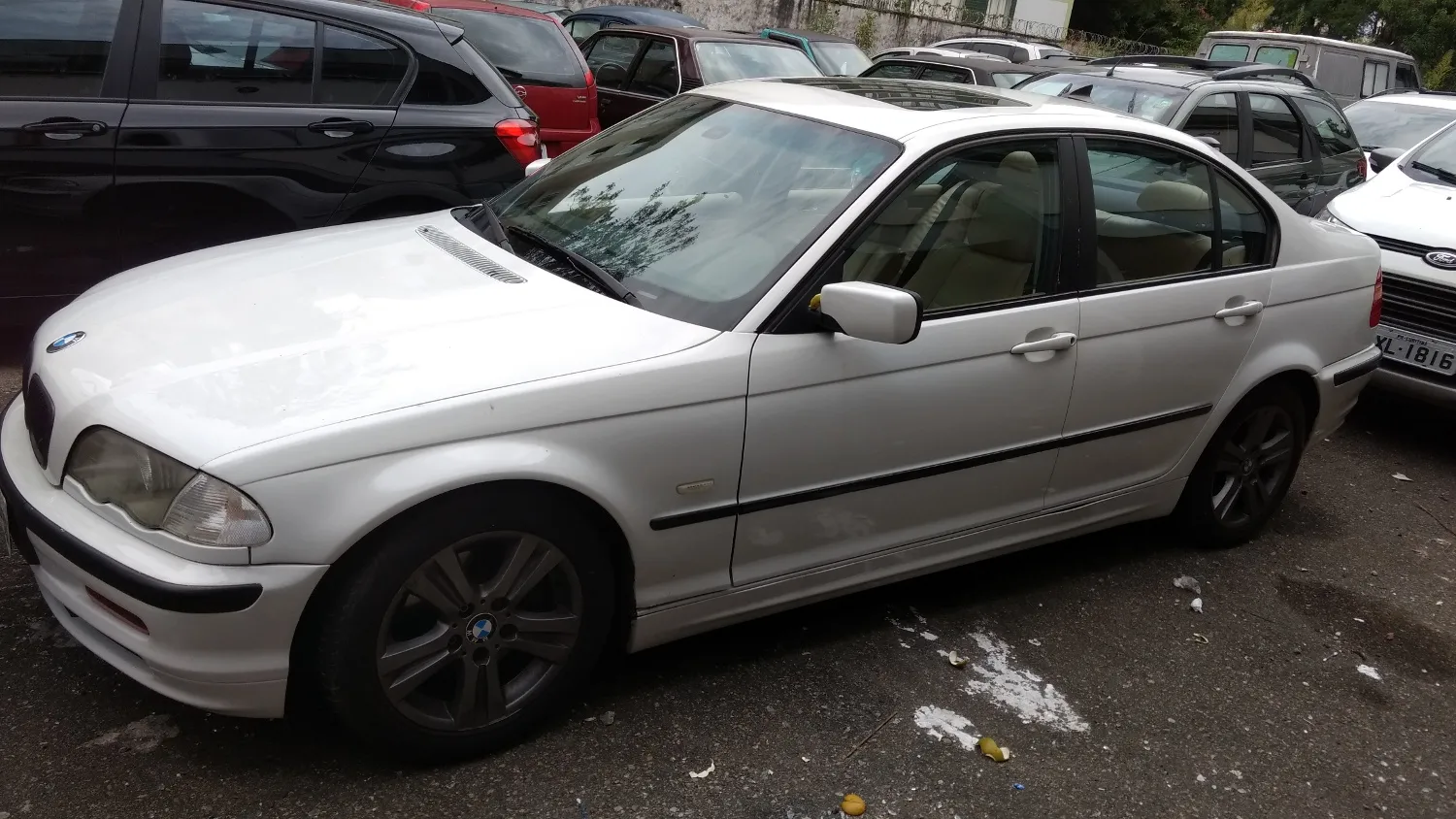 Polícia prende suspeito de envolvimento em roubos de 150 carros e recupera 3 BMWs em Curitiba