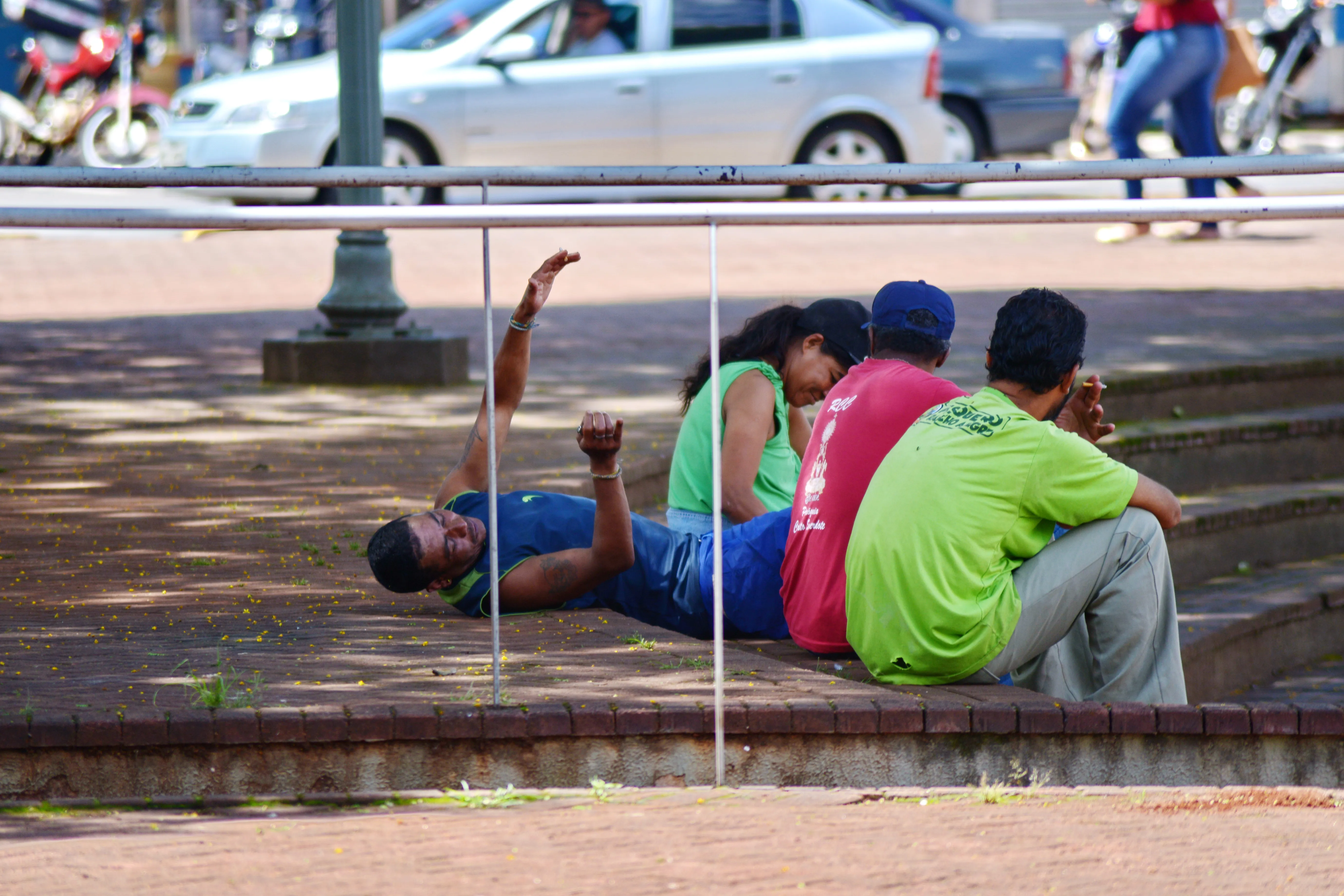 Moradores de rua geram preocupação em Apucarana
