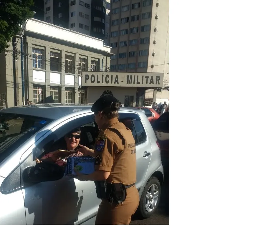 Blitz educativa mobiliza policiais do 10º BPM em Apucarana