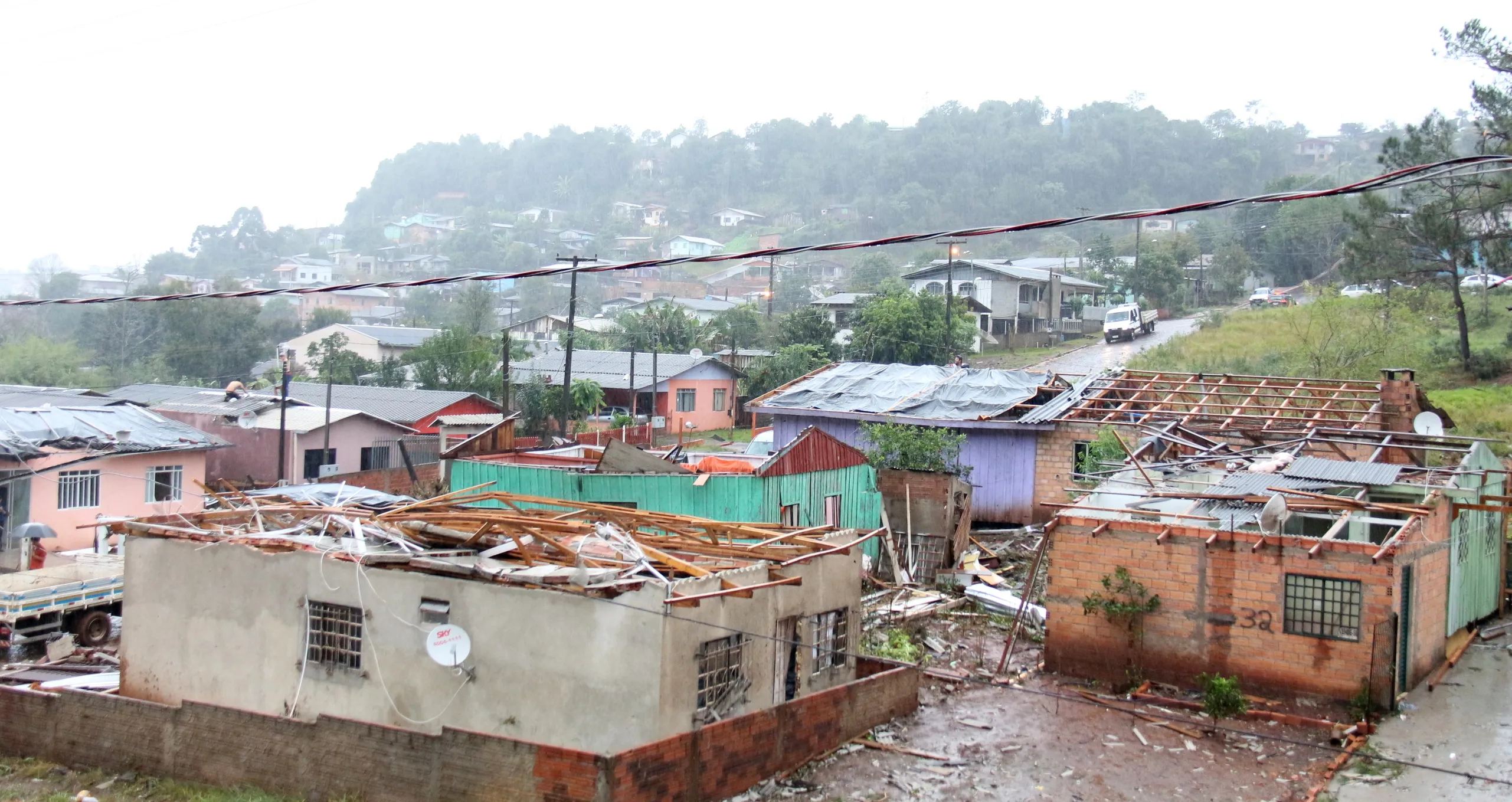 Defesa Civil contabiliza 33 municípios e mais de 10 mil moradores afetados pela chuva no PR